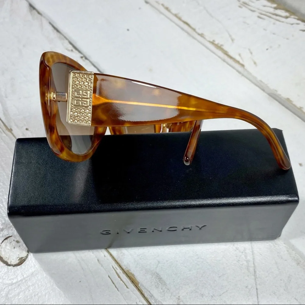 Givenchy authentic tortoise
